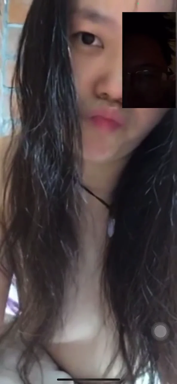 群友投稿 线上调教的极品小母狗 每天打视频裸聊 最后约到线下家里给猛猛干了一炮