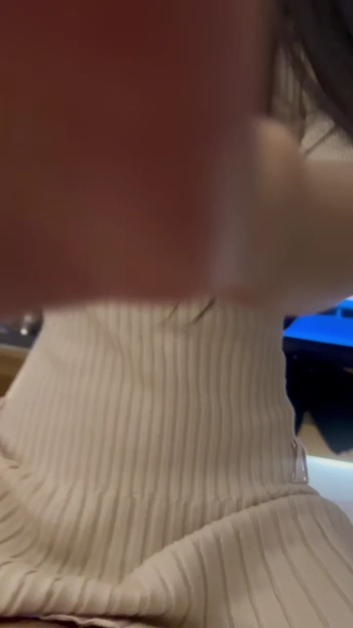 群友投稿的超级妩媚超级骚的极品眼镜妹 完美露脸表情太撩人了 撸点极高